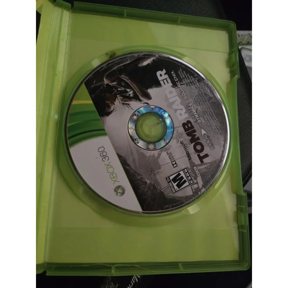 Tomb Raider Xbox 360 2013 Square Enix Lara Croft Complete w/ Case
